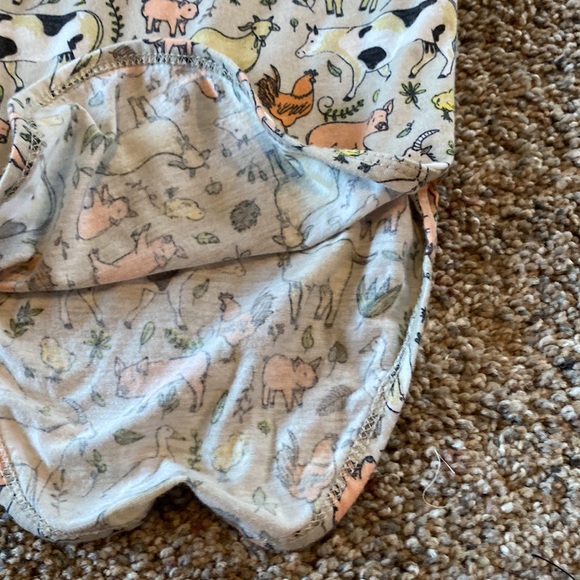 💕June Marie Farmyard Gown Size NB - Picture 2 of 4